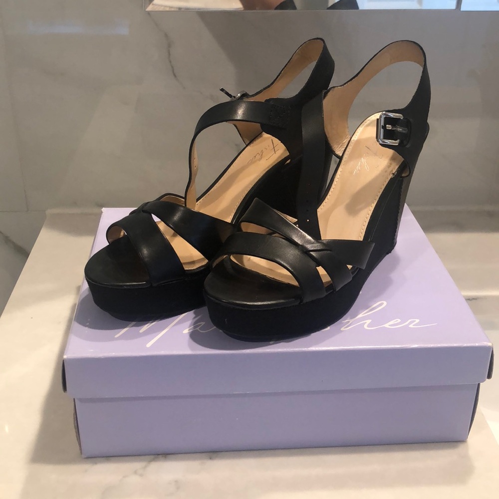 Marc Fisher wedge